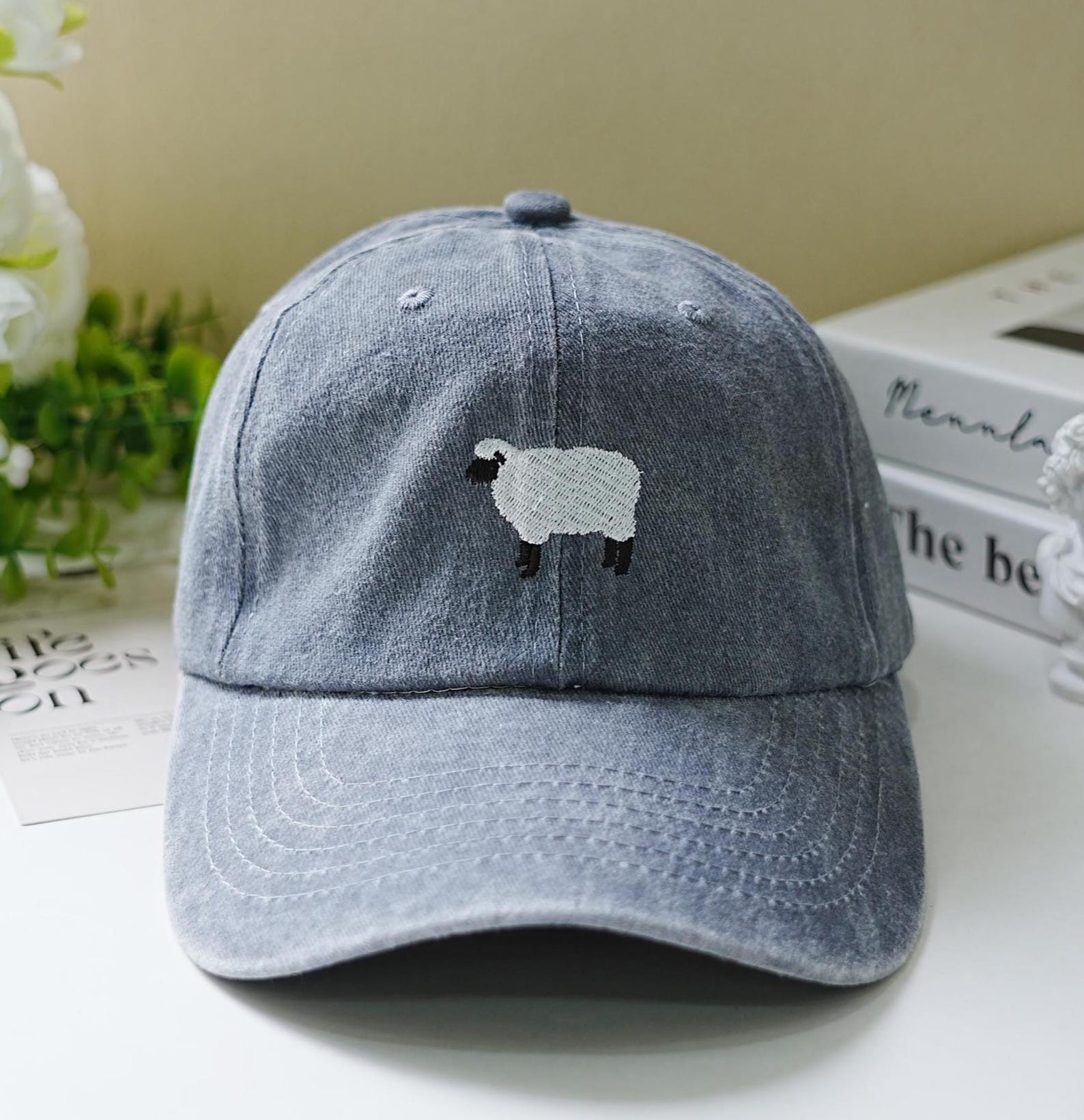 minimal sheep hat.jpg minimal sheep hat.jpg